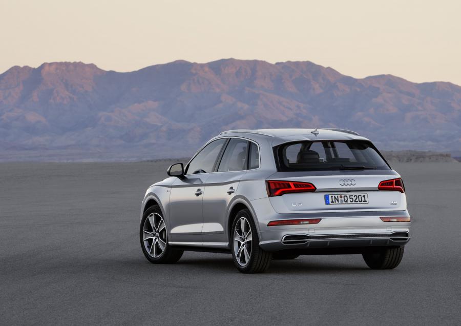  Audi Q5 TDI Quattro S-Line 2016 года  (WW) (фото 45 из 48)